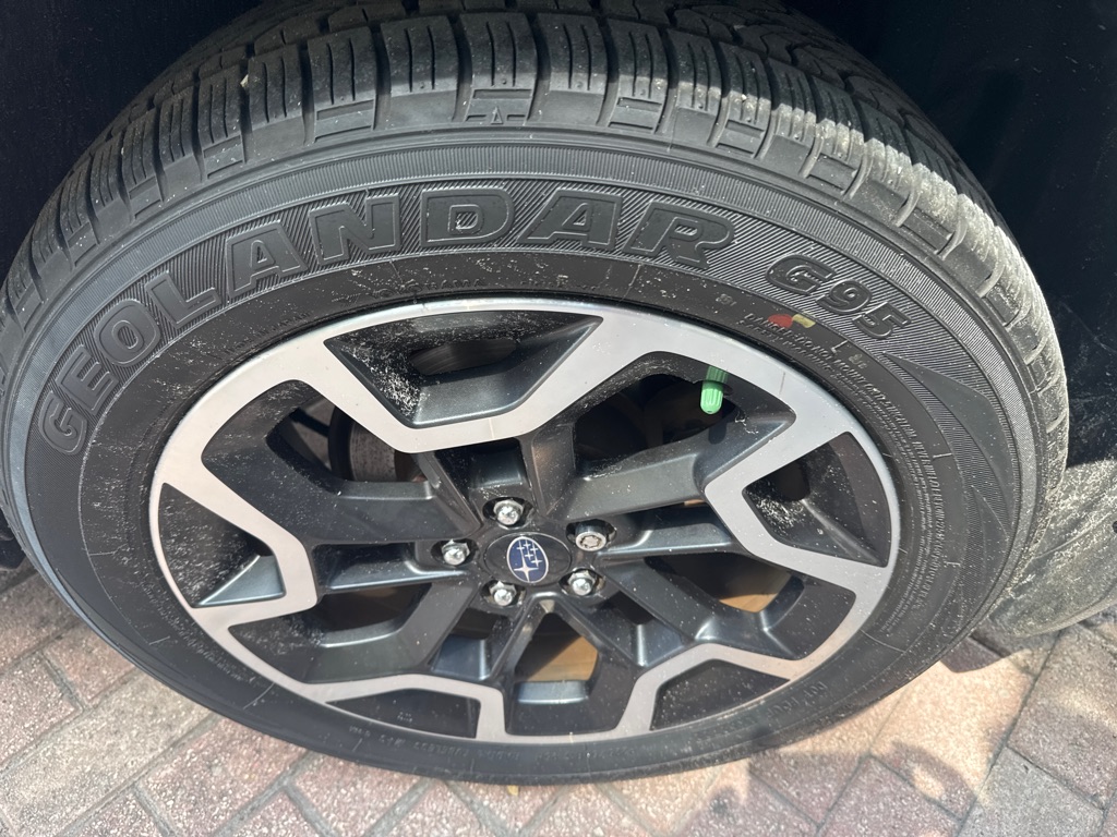 Photo 13 of this SUBARU CROSSTREK