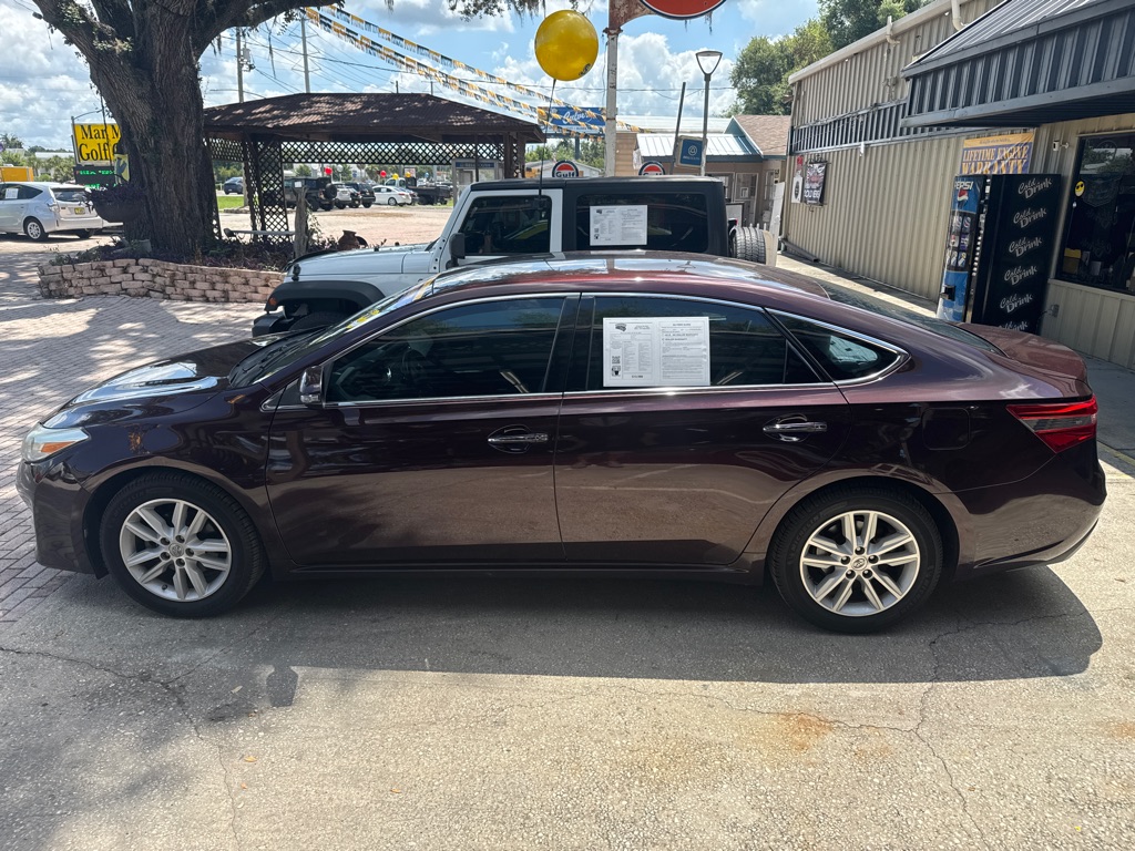 Photo 4 of this TOYOTA AVALON