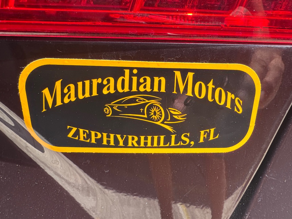 Photo 18 of this TOYOTA AVALON