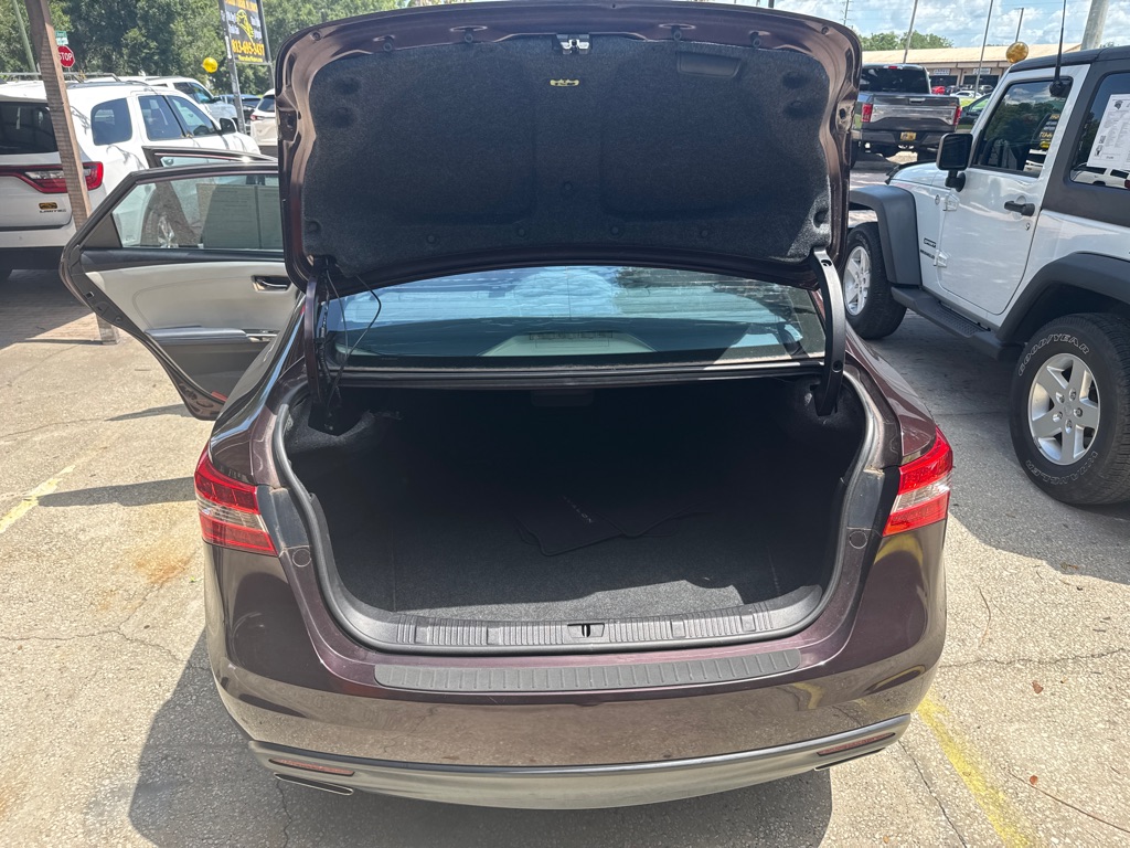 Photo 19 of this TOYOTA AVALON