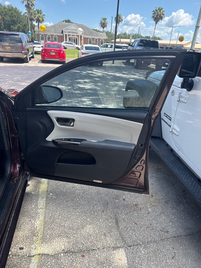 Photo 22 of this TOYOTA AVALON