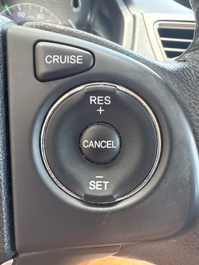 Photo 32 of this HONDA CR-V