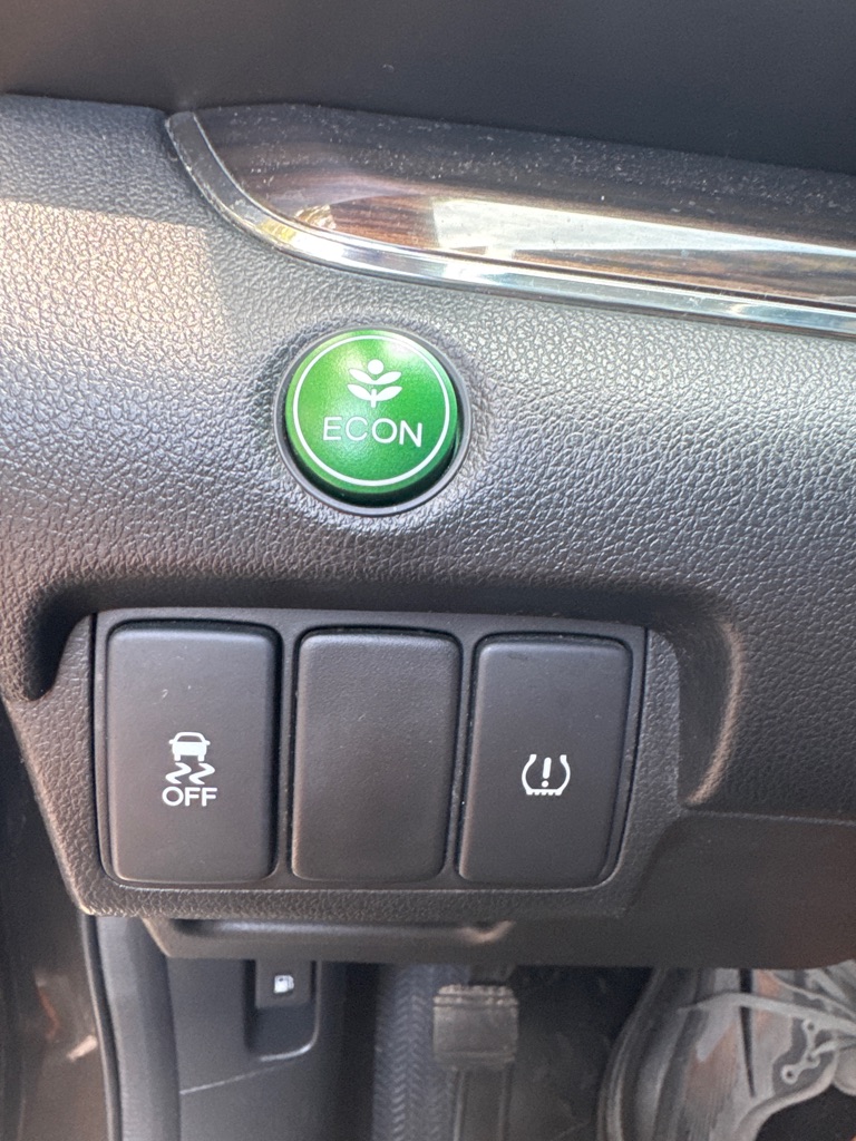 Photo 37 of this HONDA CR-V