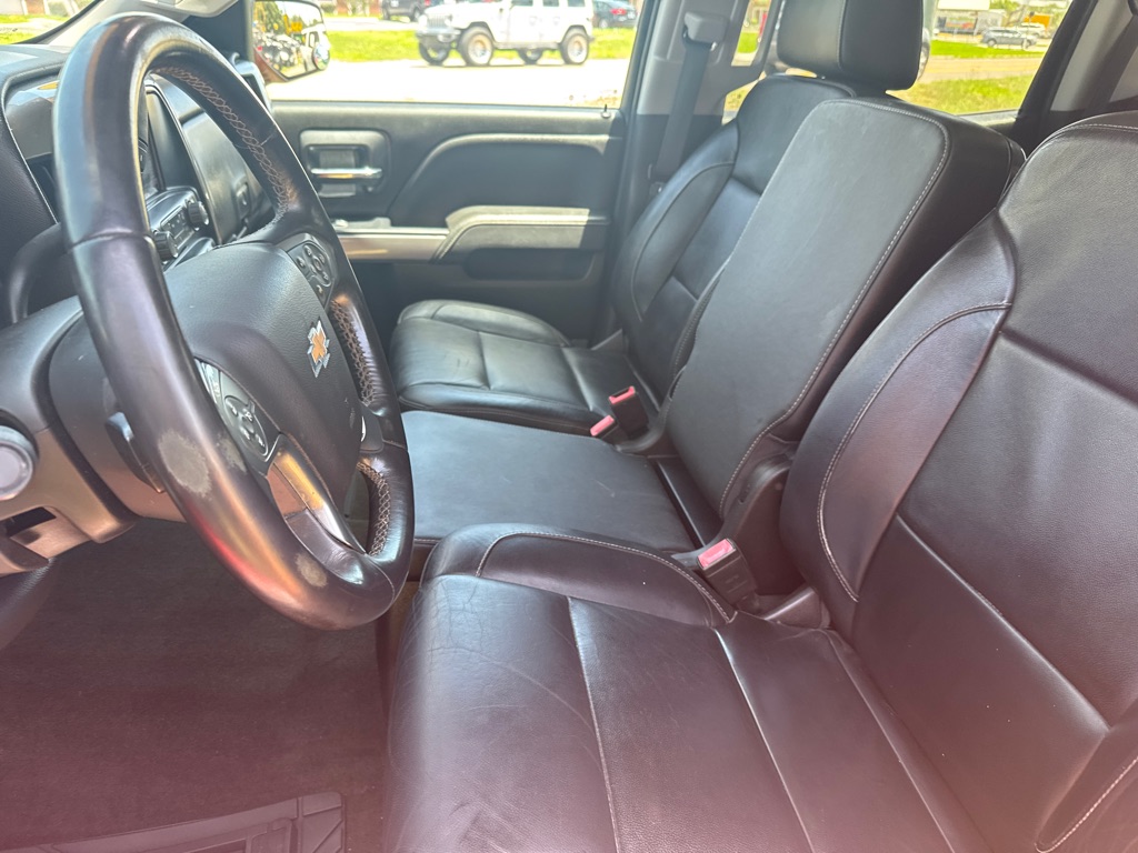 Photo 23 of this CHEVROLET SILVERADO 1500