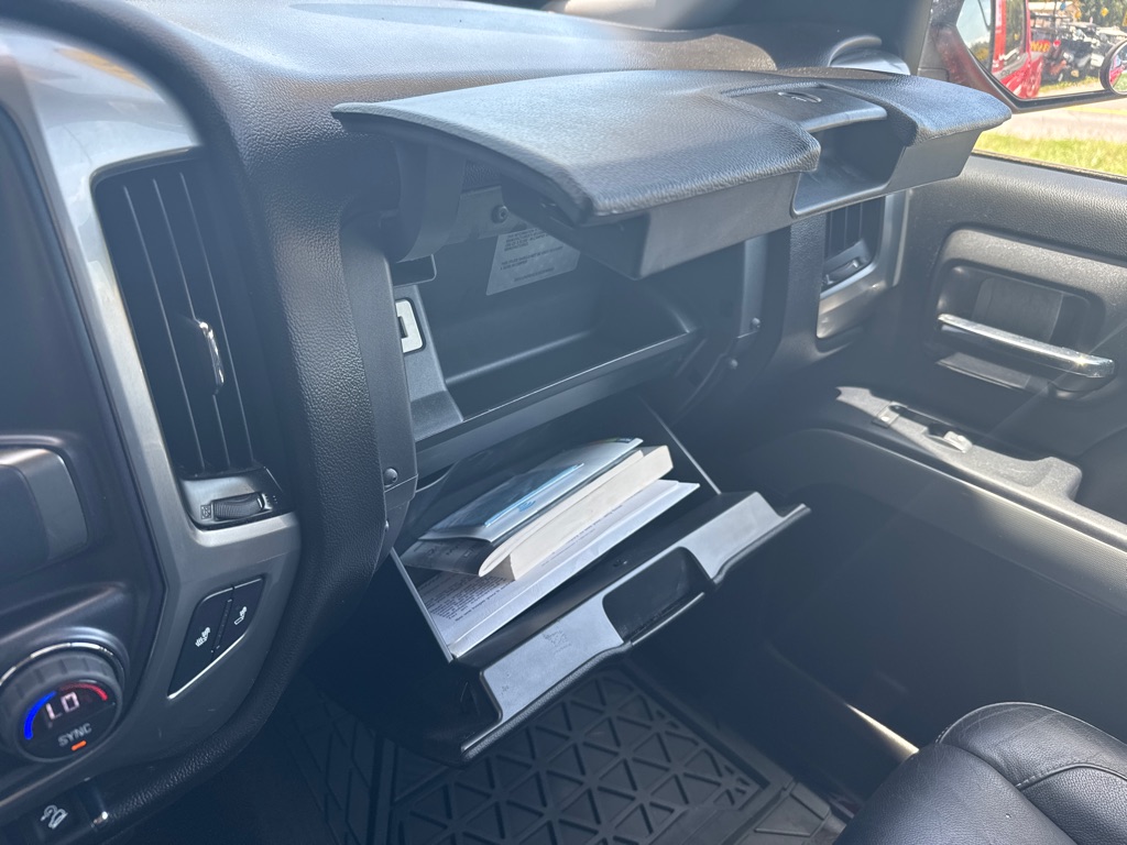 Photo 27 of this CHEVROLET SILVERADO 1500