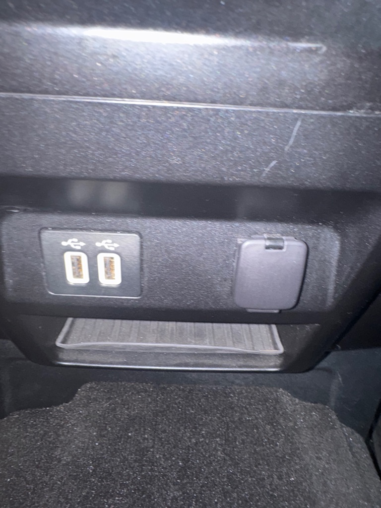 Photo 25 of this FORD F150