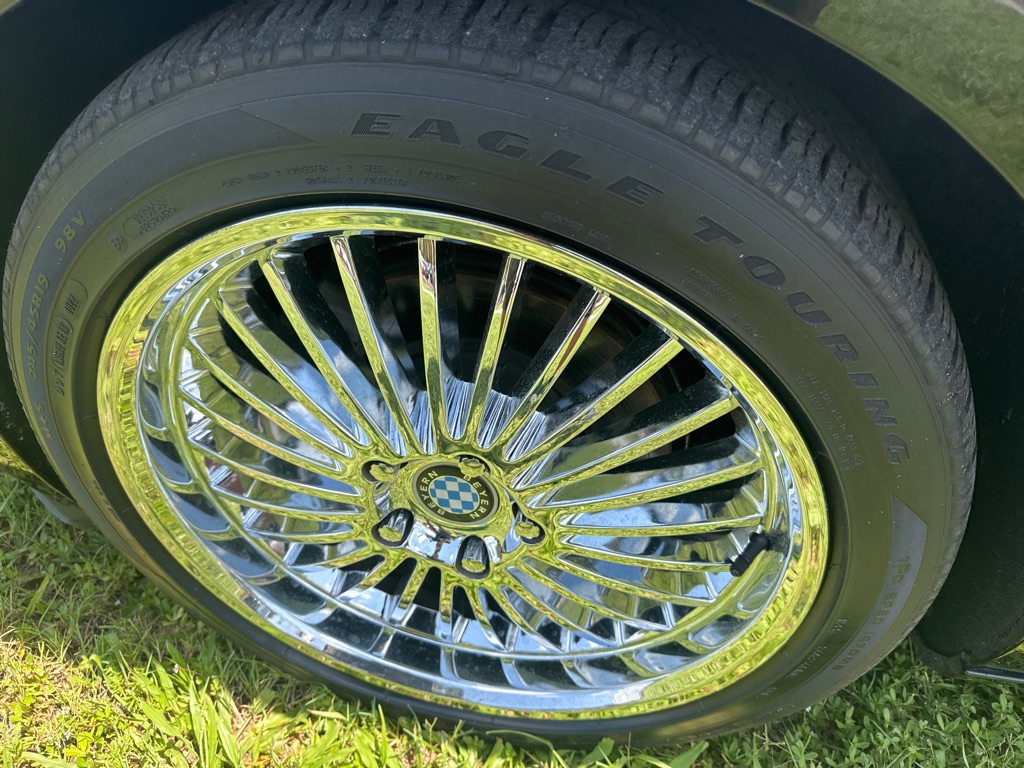 Photo 11 of this CHEVROLET IMPALA