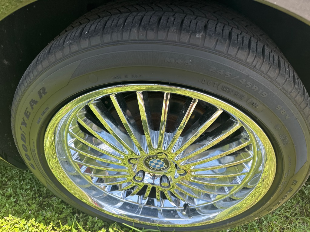 Photo 12 of this CHEVROLET IMPALA