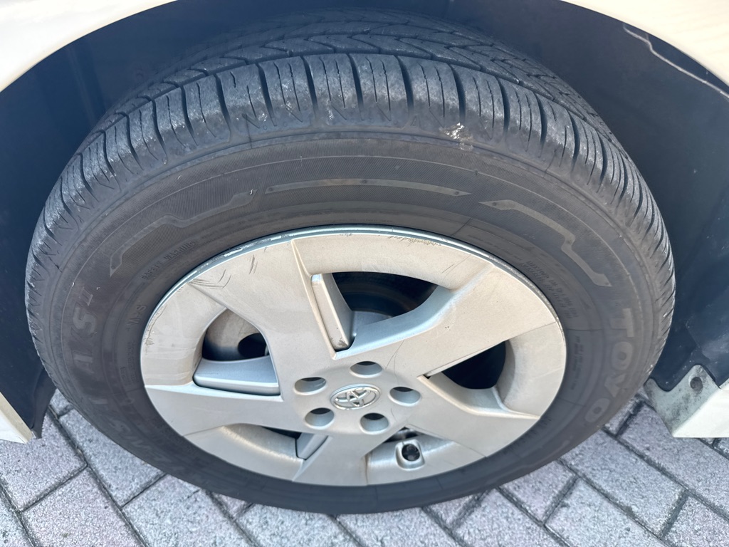Photo 11 of this TOYOTA PRIUS