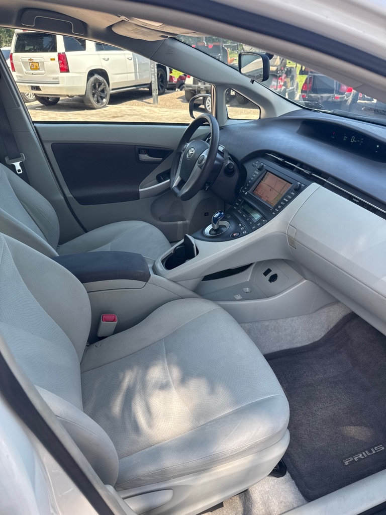 Photo 17 of this TOYOTA PRIUS