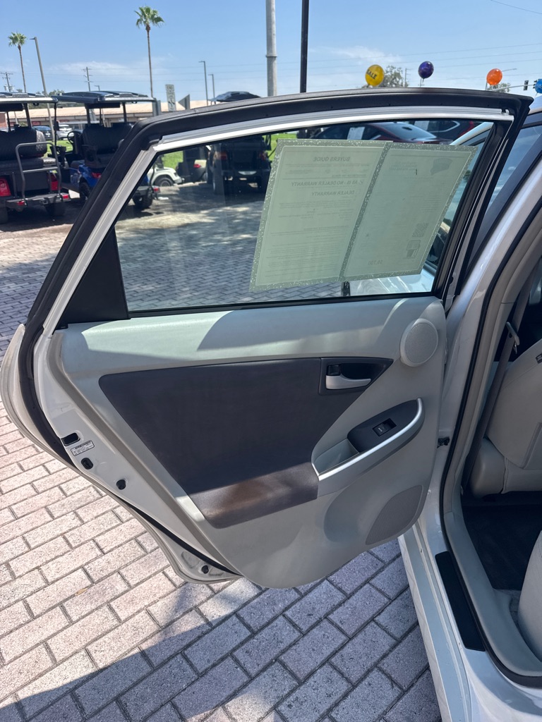 Photo 21 of this TOYOTA PRIUS