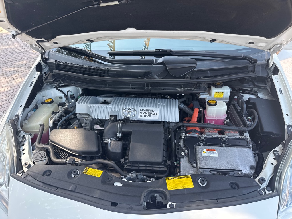 Photo 33 of this TOYOTA PRIUS
