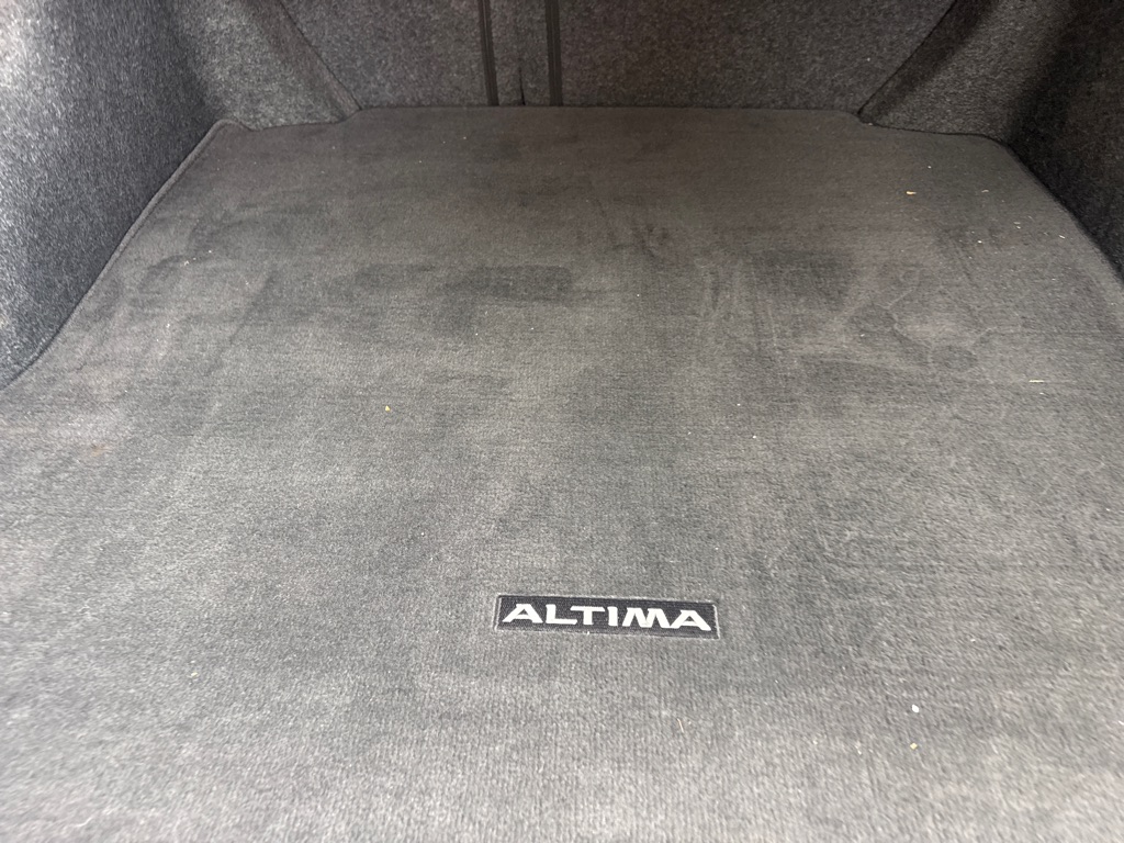 Photo 16 of this NISSAN ALTIMA