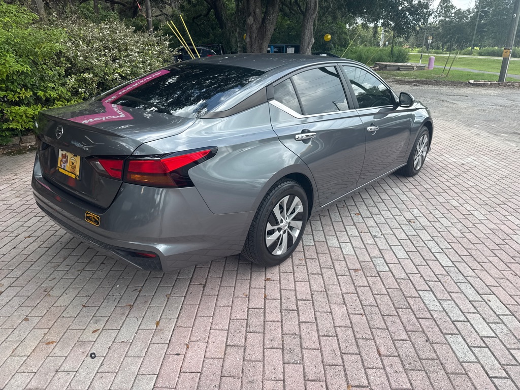 Photo 7 of this NISSAN ALTIMA