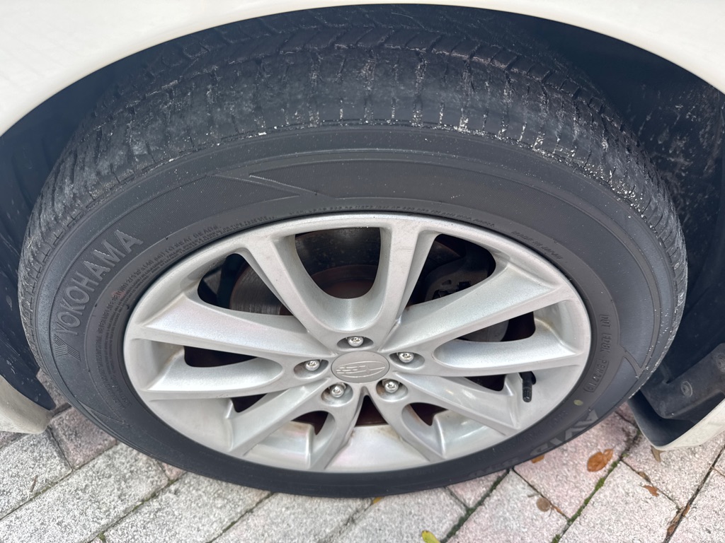 Photo 10 of this SUBARU IMPREZA