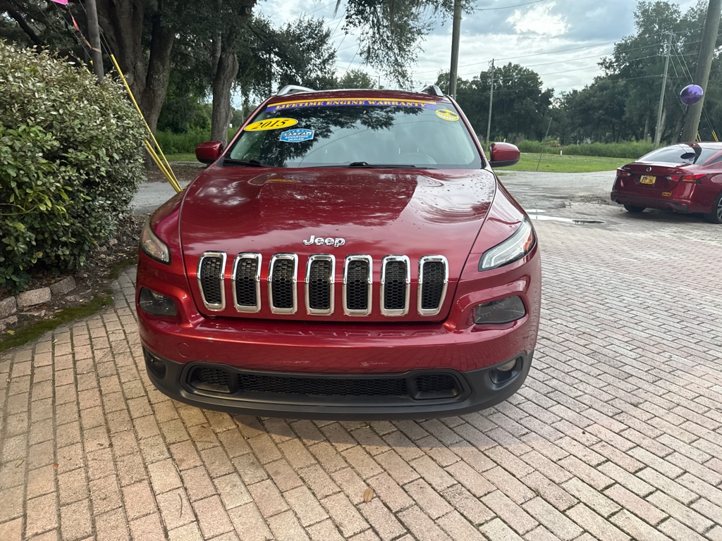 Photo 2 of this JEEP CHEROKEE