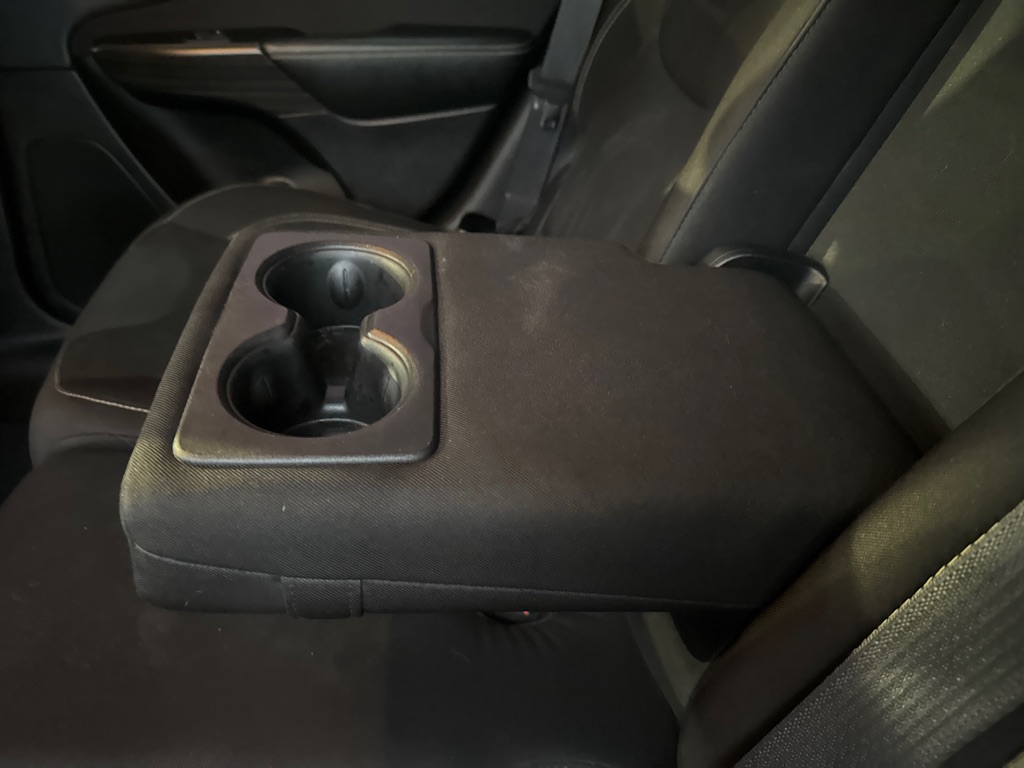 Photo 15 of this JEEP CHEROKEE