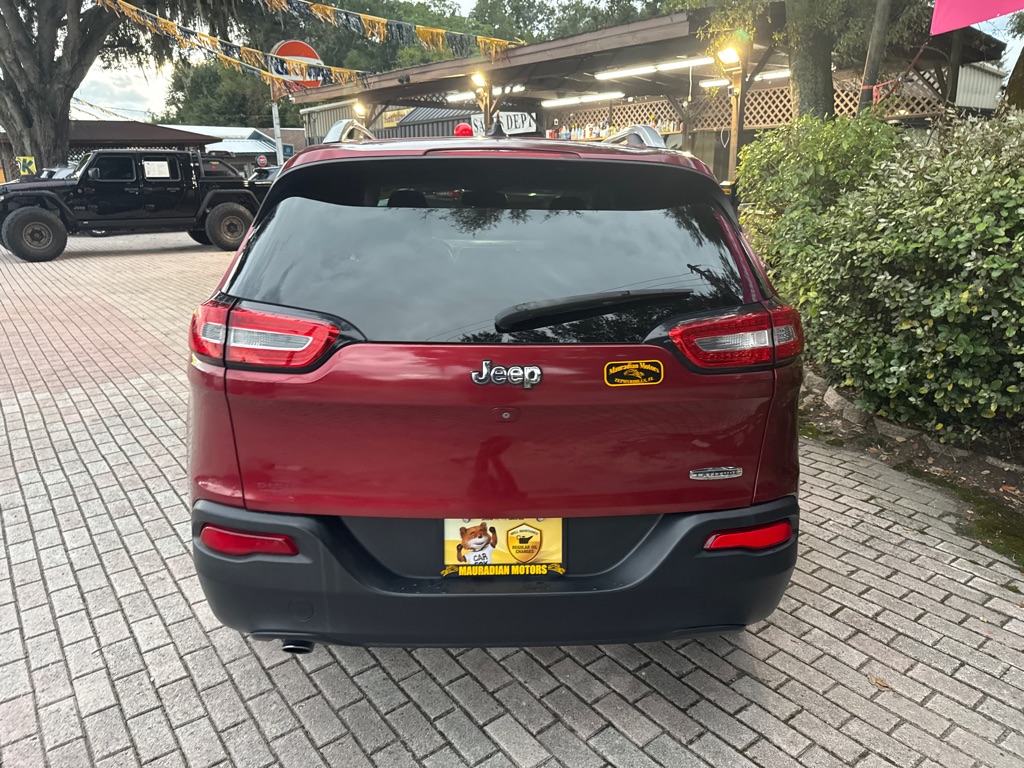 Photo 6 of this JEEP CHEROKEE