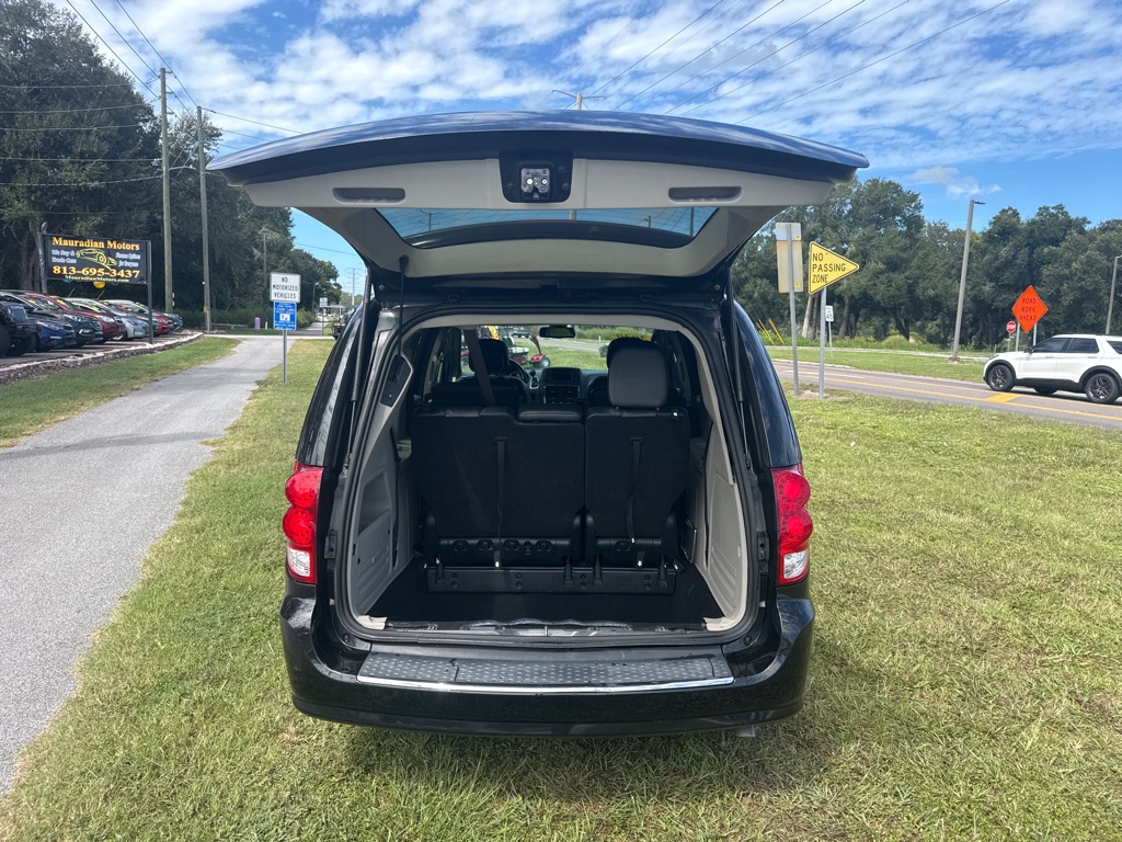 Photo 14 of this DODGE GRAND CARAVAN