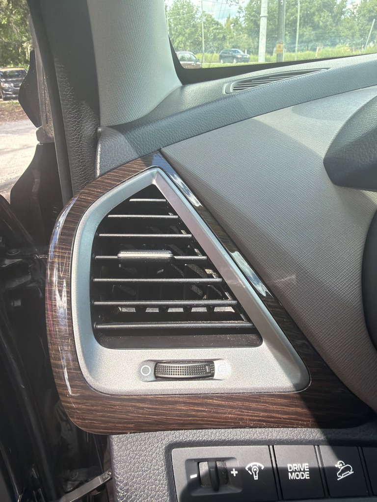 Photo 22 of this HYUNDAI SANTA FE SPORT