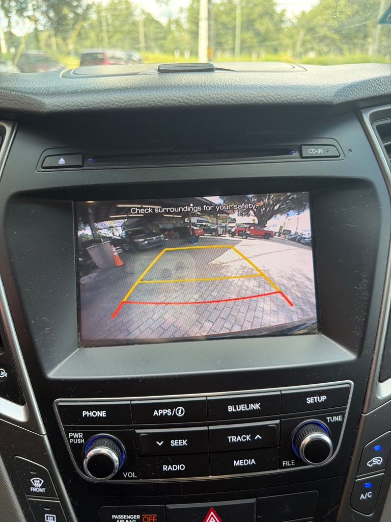 Photo 24 of this HYUNDAI SANTA FE SPORT
