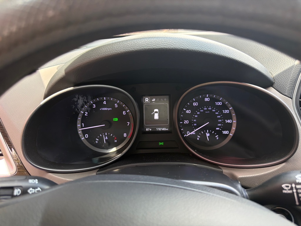 Photo 26 of this HYUNDAI SANTA FE SPORT