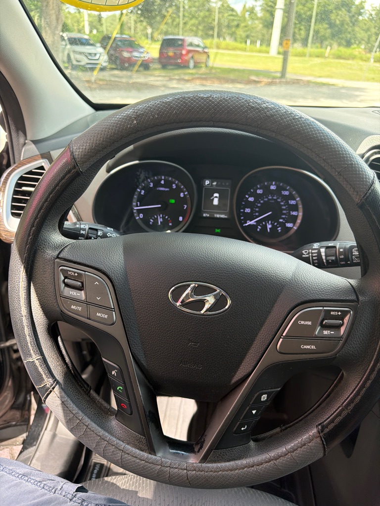 Photo 27 of this HYUNDAI SANTA FE SPORT