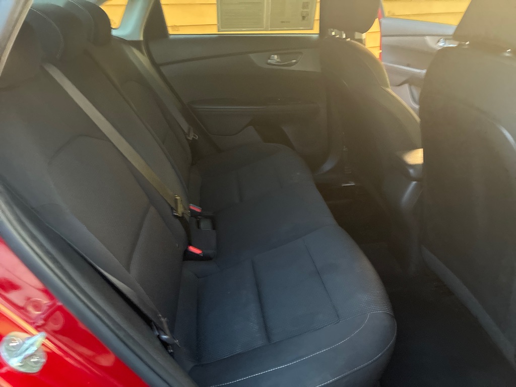 Photo 15 of this KIA FORTE