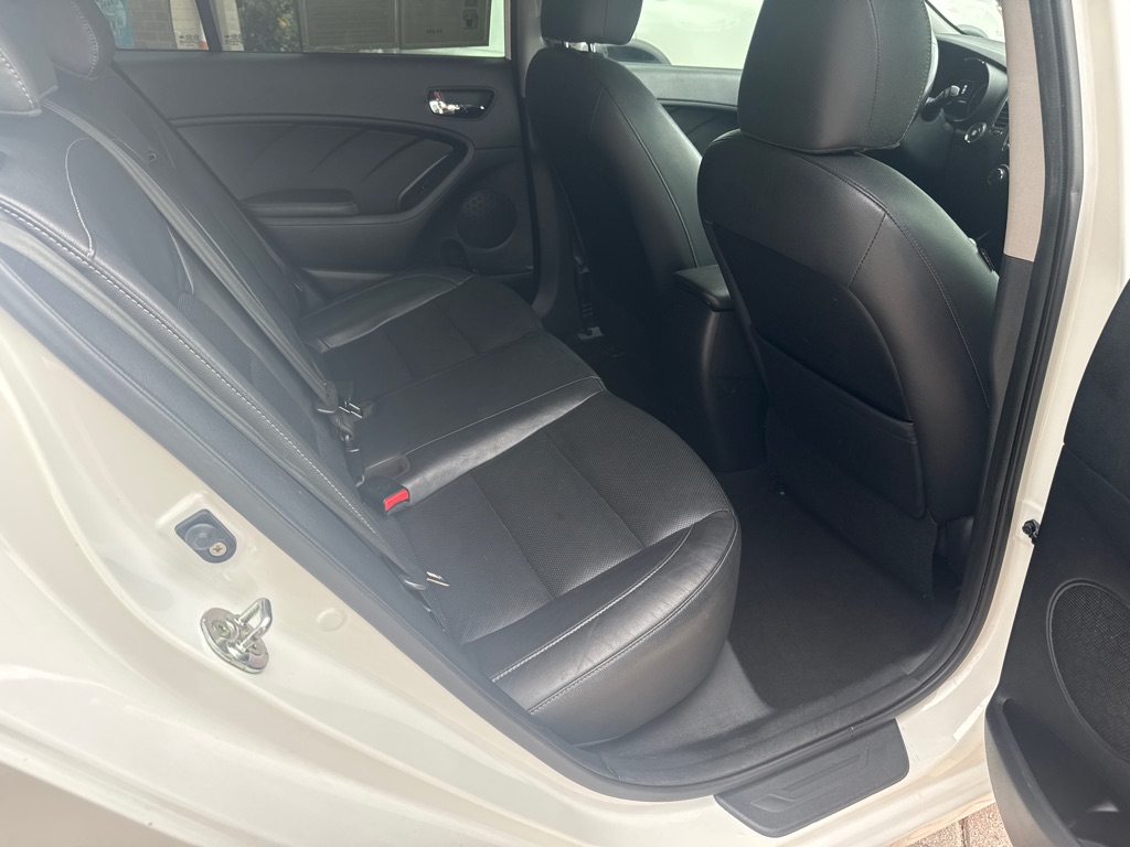 Photo 16 of this KIA FORTE