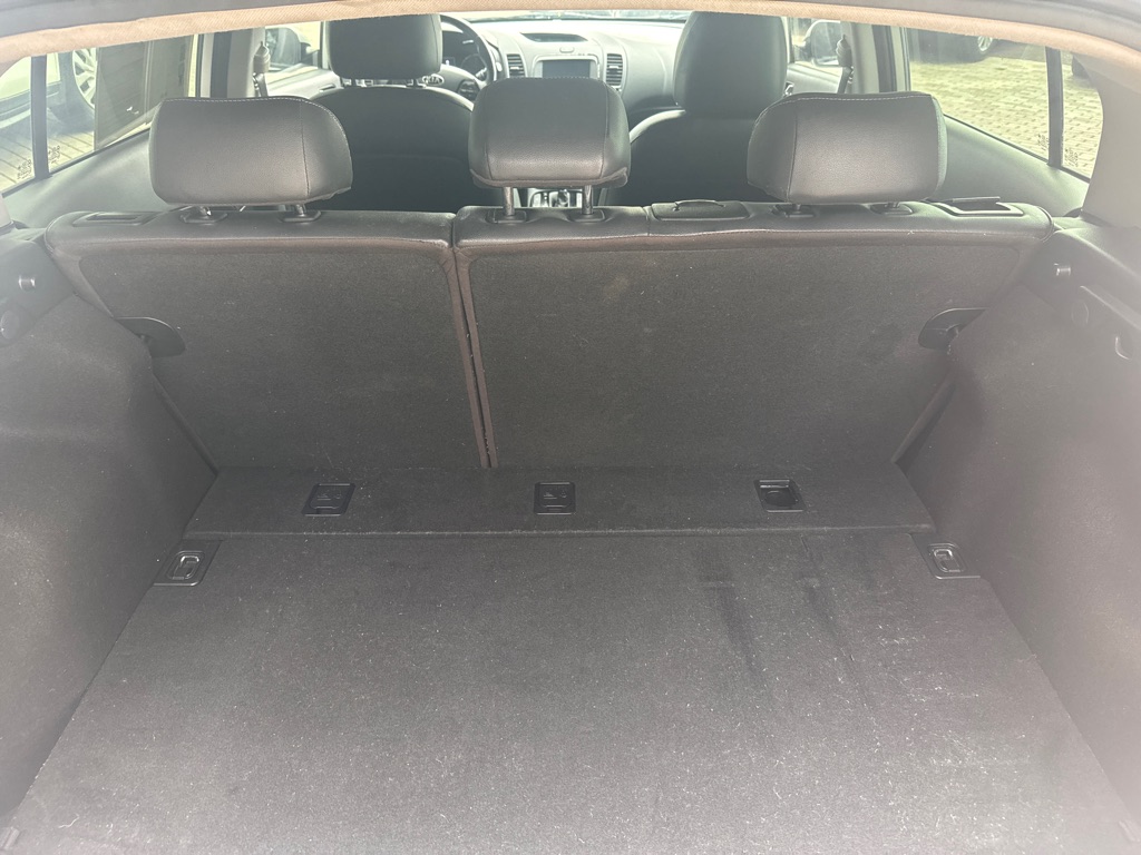 Photo 13 of this KIA FORTE