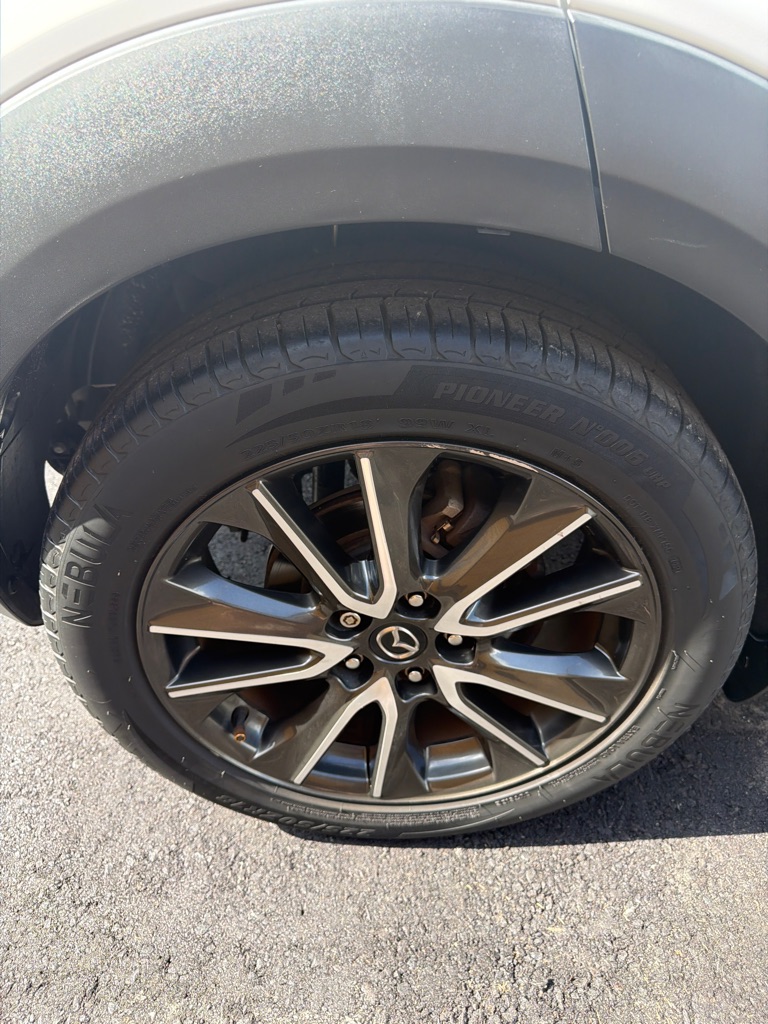 Photo 10 of this MAZDA CX-3