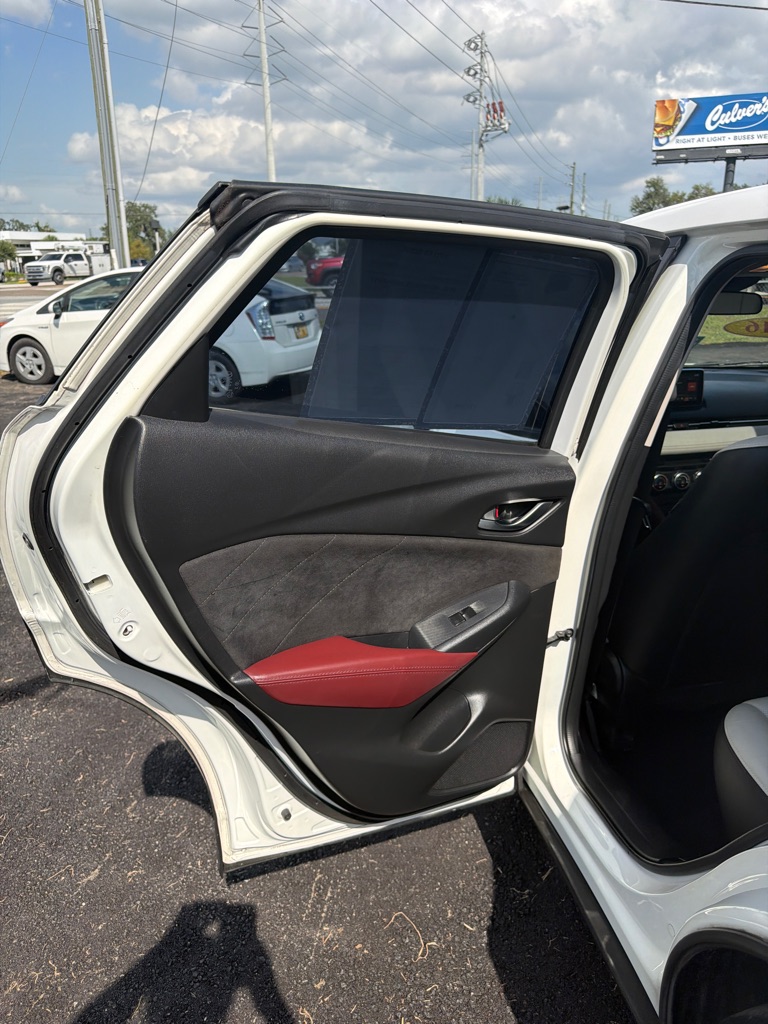 Photo 19 of this MAZDA CX-3