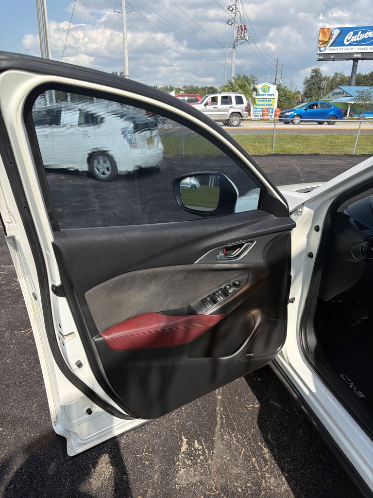 Photo 20 of this MAZDA CX-3