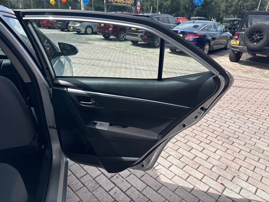 Photo 15 of this TOYOTA COROLLA