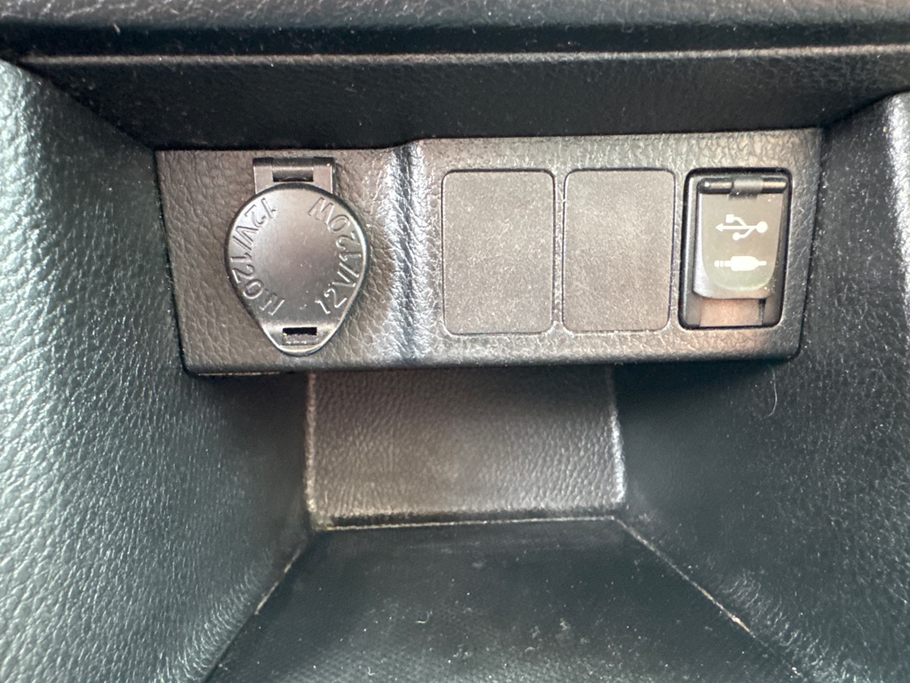 Photo 27 of this TOYOTA COROLLA