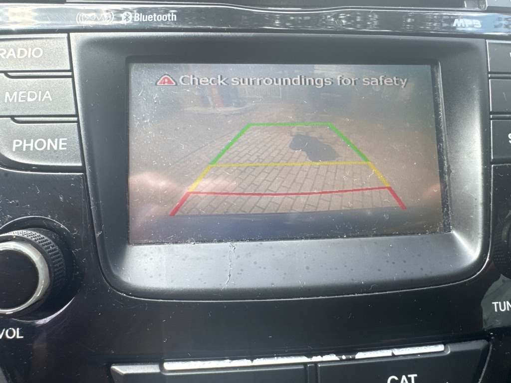 Photo 33 of this HYUNDAI ELANTRA