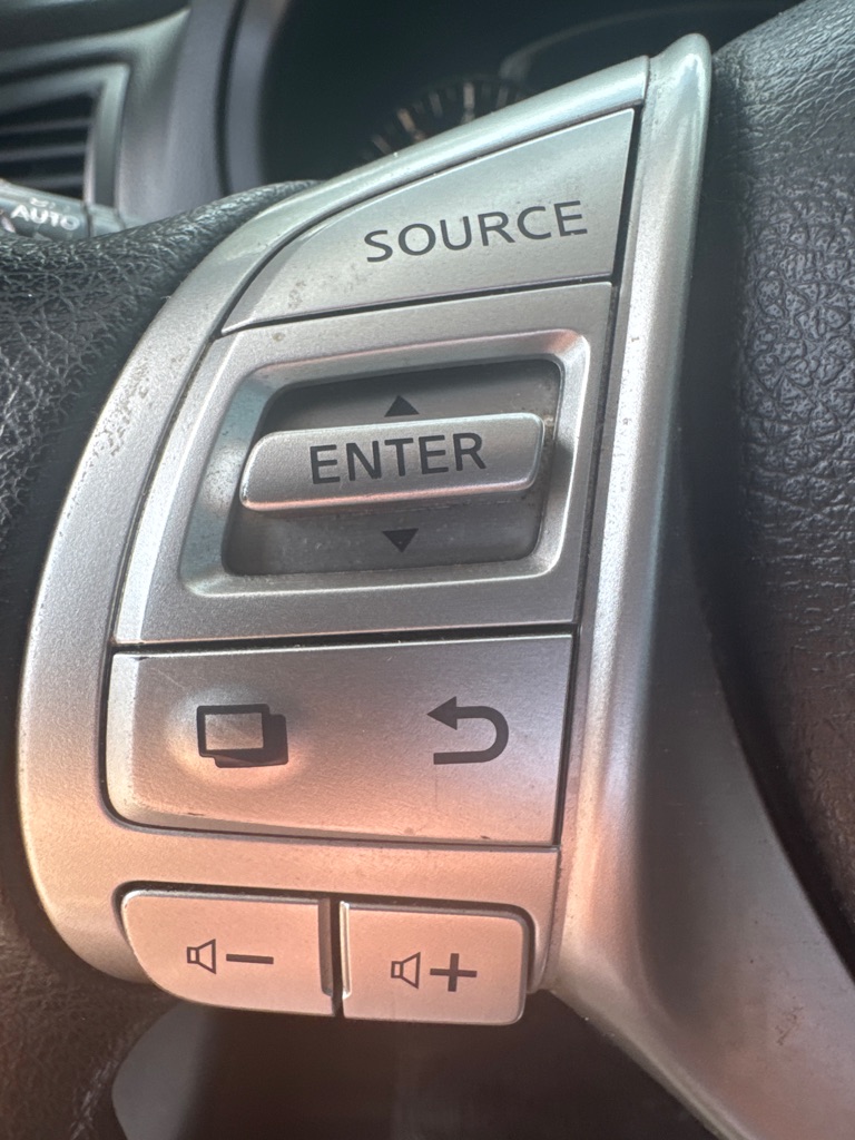 Photo 29 of this NISSAN ALTIMA
