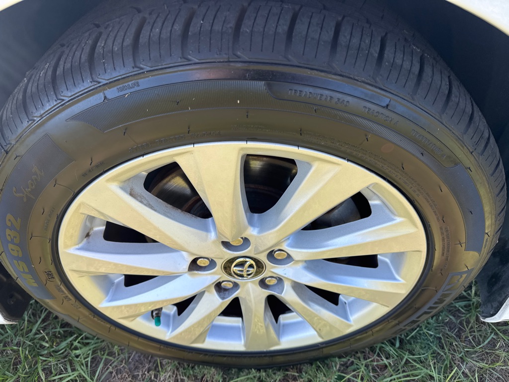Photo 10 of this TOYOTA CAMRY
