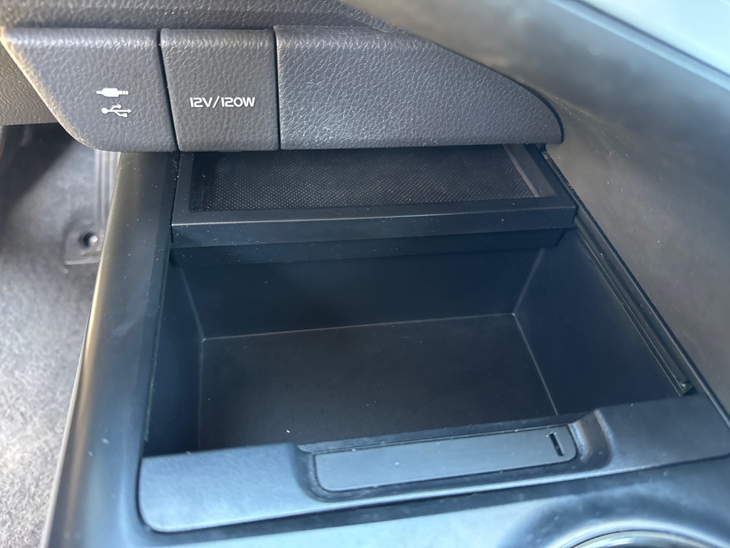 Photo 31 of this TOYOTA CAMRY