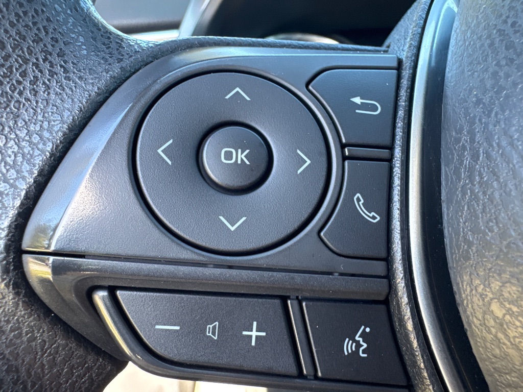 Photo 26 of this TOYOTA CAMRY