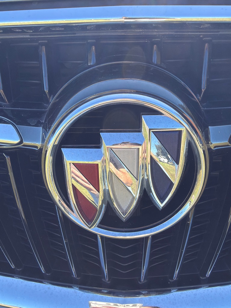 Photo 31 of this BUICK ENCLAVE