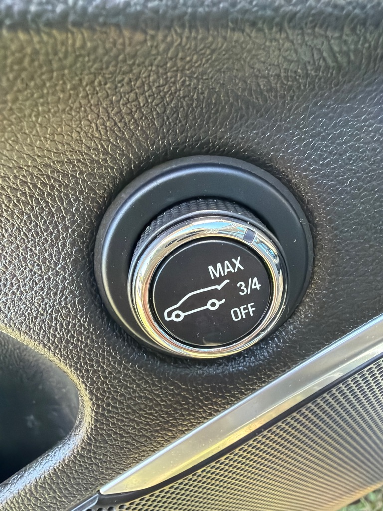 Photo 25 of this BUICK ENCLAVE