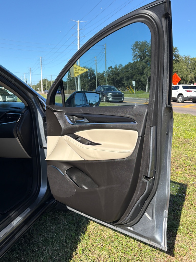 Photo 13 of this BUICK ENCLAVE