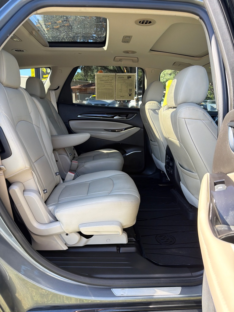 Photo 17 of this BUICK ENCLAVE