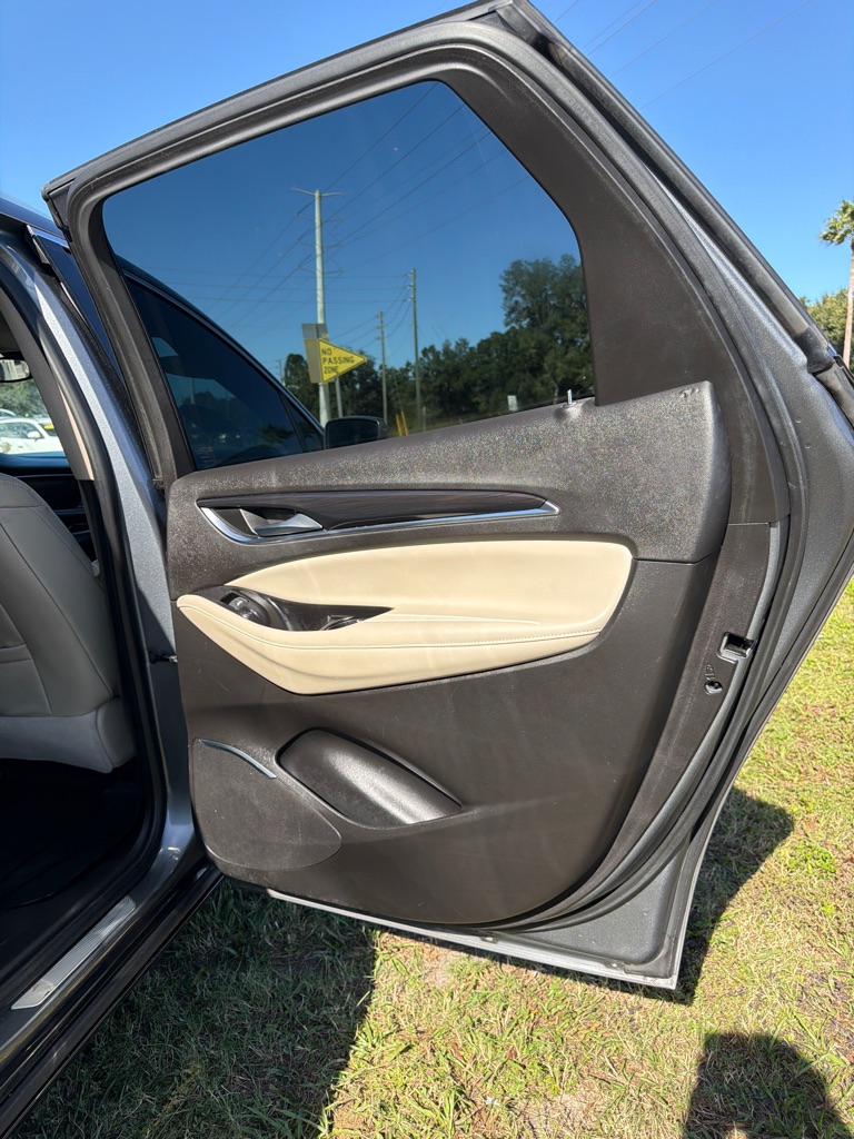 Photo 16 of this BUICK ENCLAVE