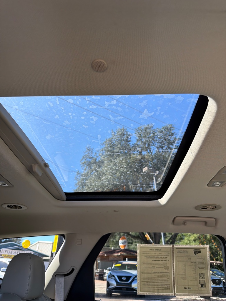 Photo 18 of this BUICK ENCLAVE