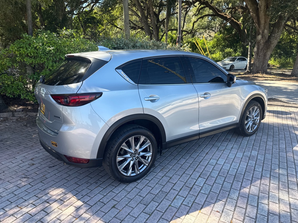 Photo 5 of this MAZDA CX-5