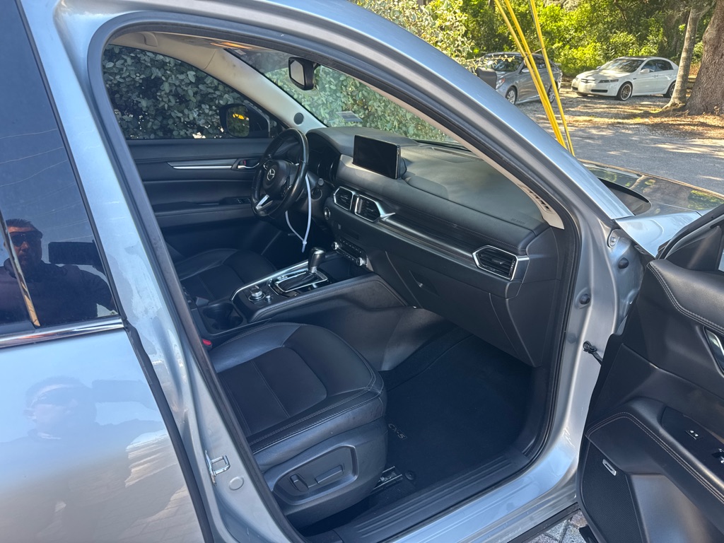 Photo 9 of this MAZDA CX-5