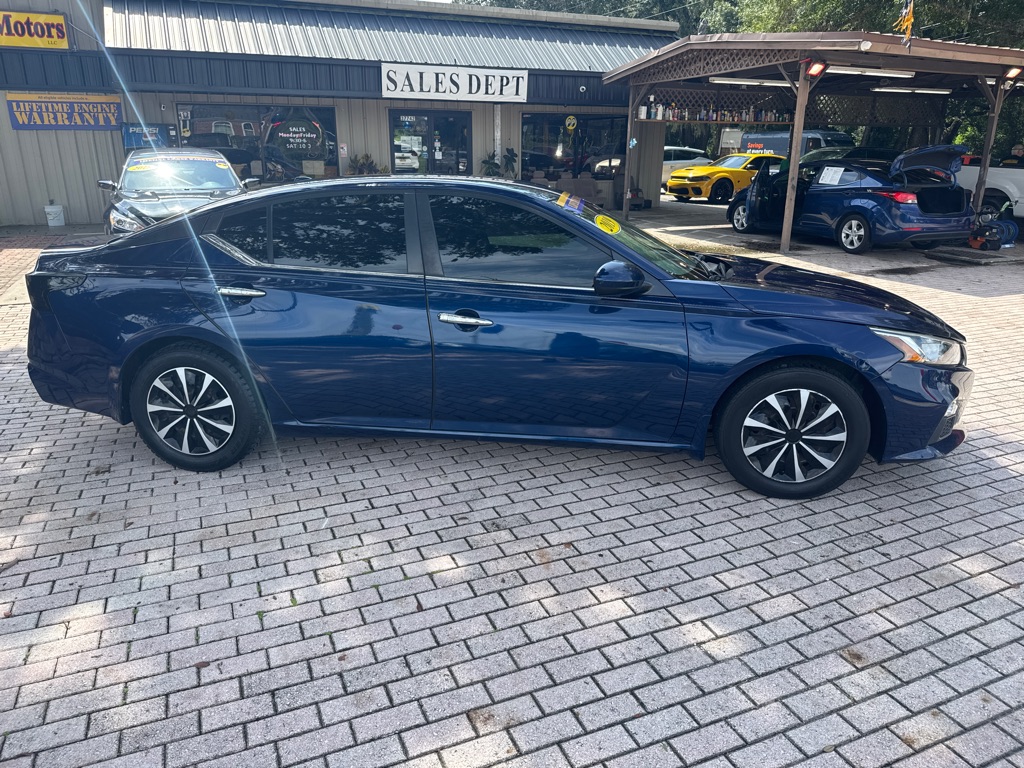 Photo 8 of this NISSAN ALTIMA