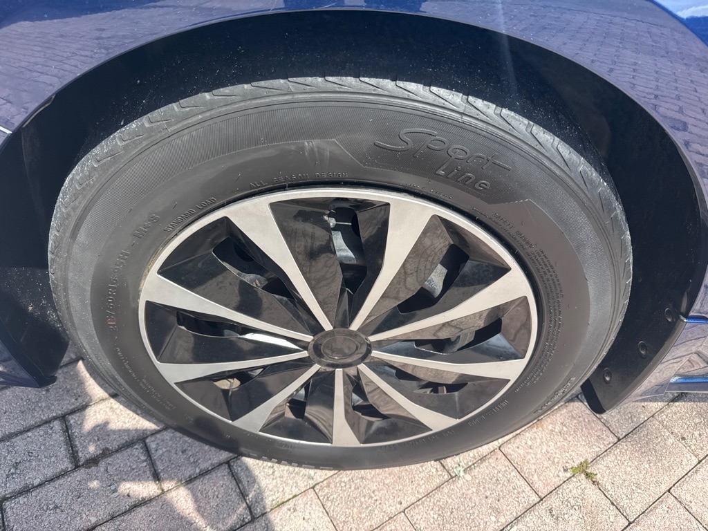 Photo 11 of this NISSAN ALTIMA